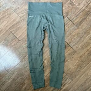 High-Waisted Green Leggings